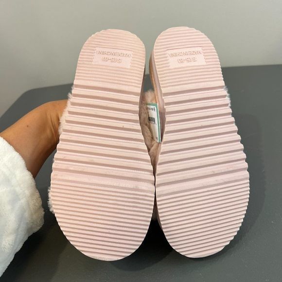 NWT ABOUND Pink Wynter‎ Fab Faux Fur Slip On Slipper Sandals (S-5/6) - Picture 4 of 9